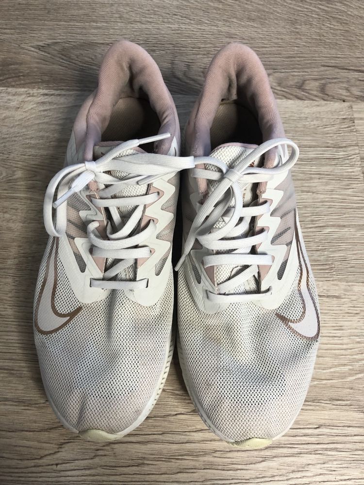 Buty sportowe Nike quest running 42 damskie