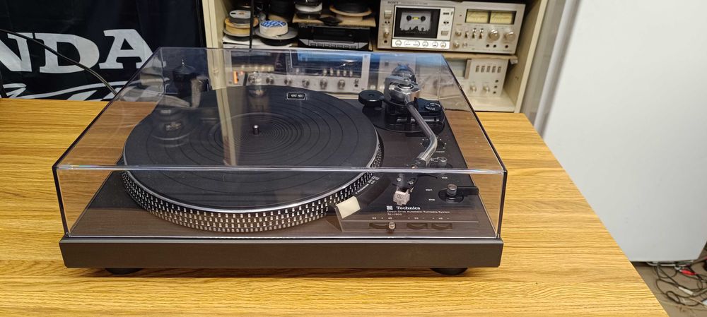 Вініловий програвач Technics SL-1900 ( Direct Drive)