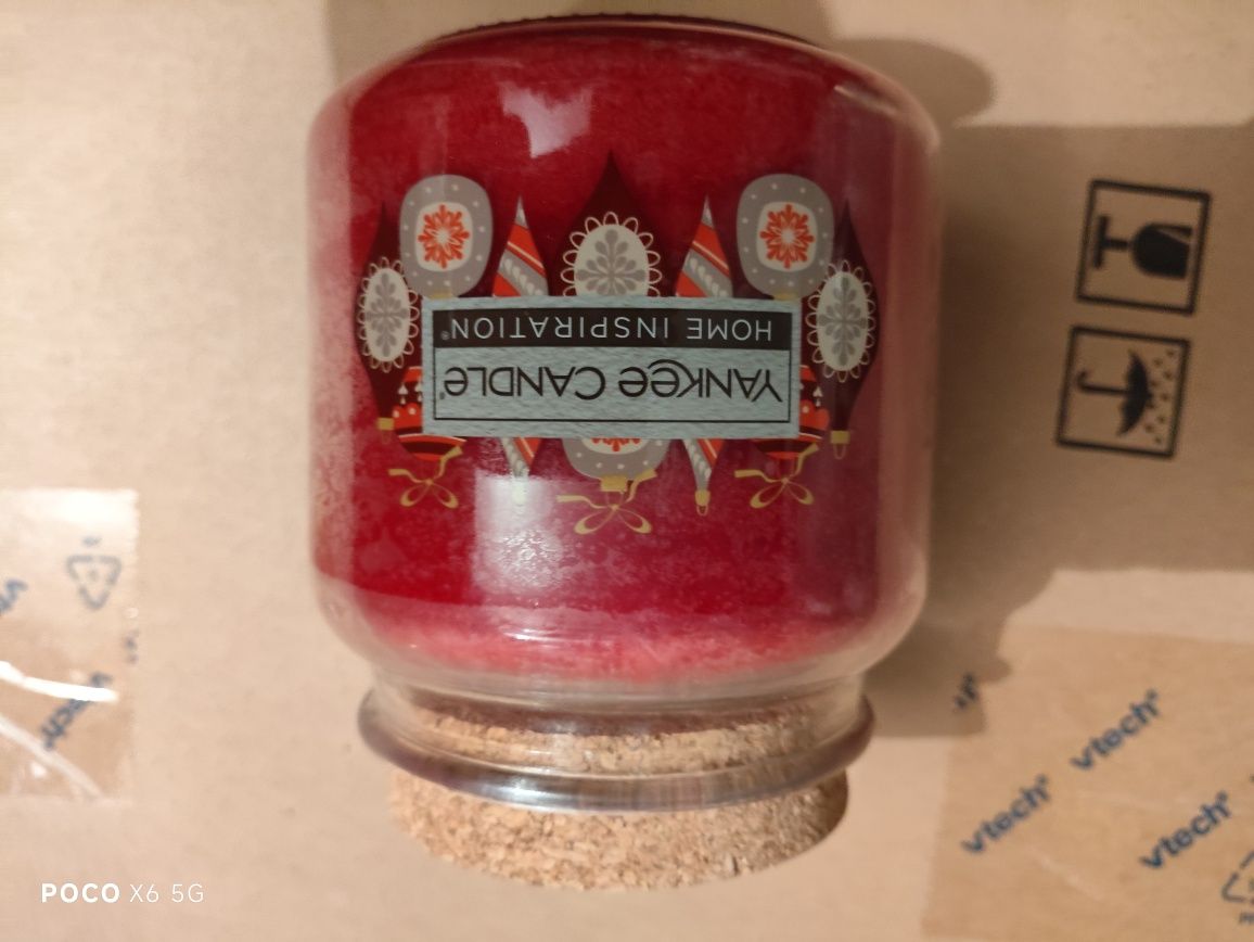 Świeczka zapachowa Yankee Candle 425g cynamon