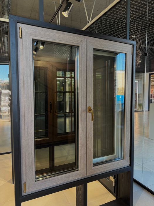 Металопластикові вікна VIKNAROFF. Москітні сітки, підвіконня, відливи