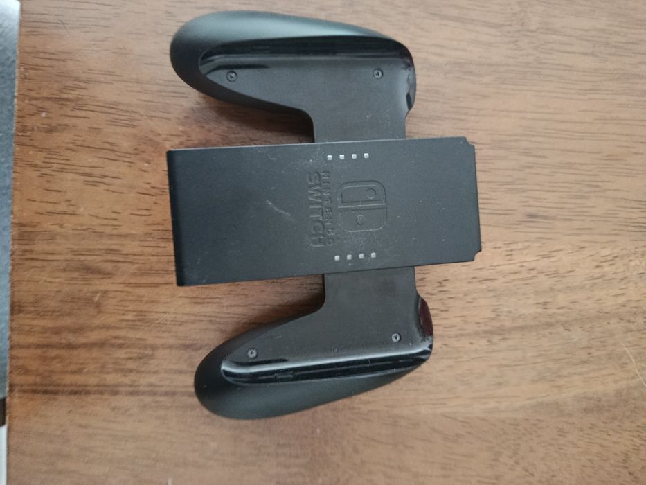 nitendo switch oled so aceito dinheiro em maos