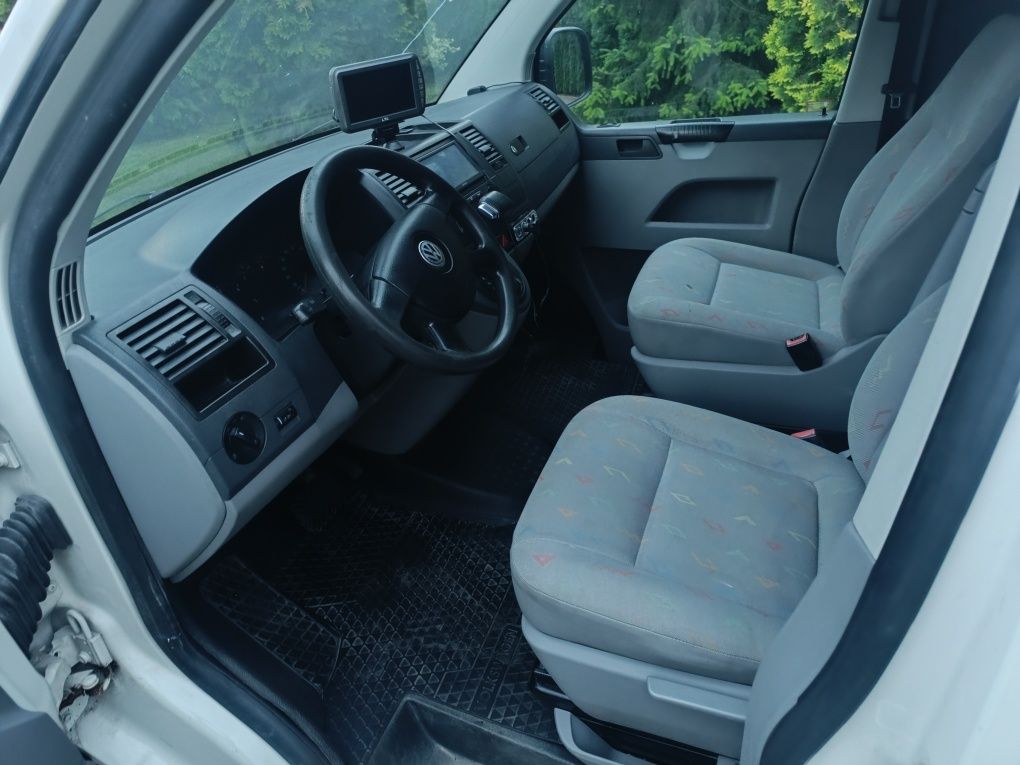 Vw Transporter T5 2,5 TDI 131km automat klima alu kamera cofania
