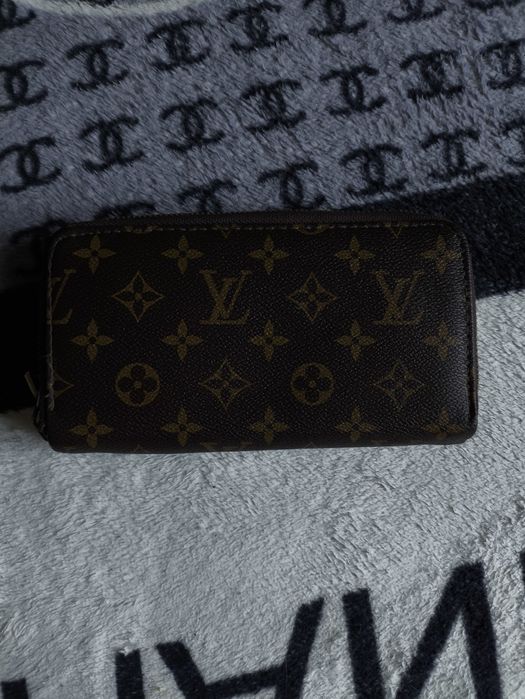 Кошельок Louise Vuitton