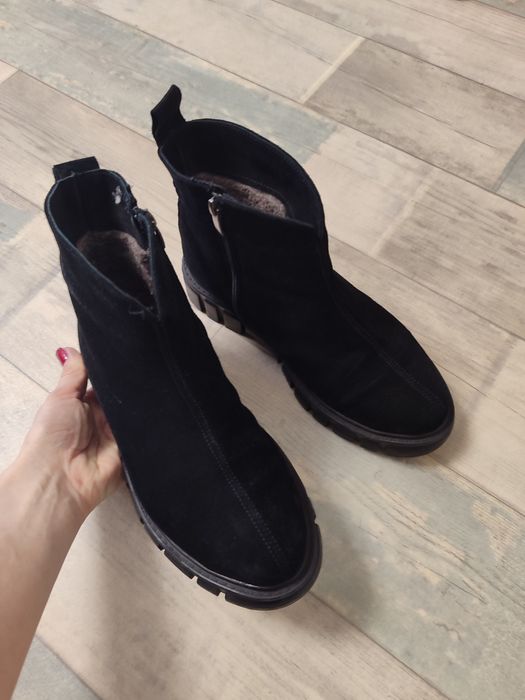 Зимові замшеві  черевики 39р. Жіночі шкіряні ботинки, замшеві чоботи