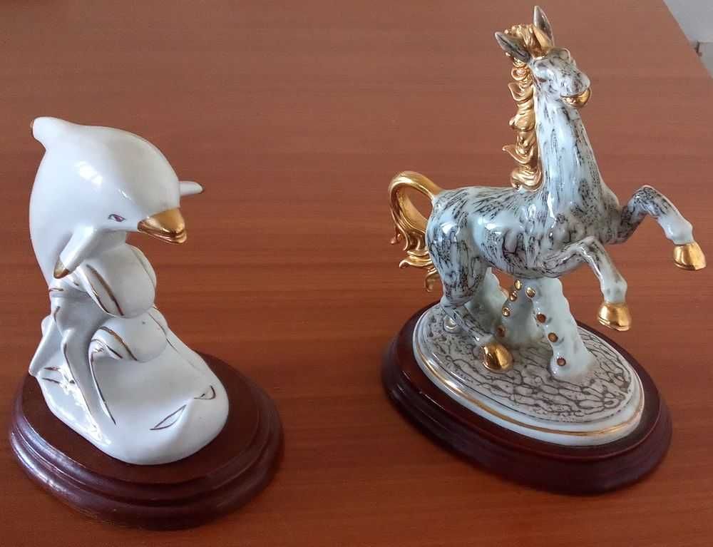 Golfinho e Cavalo em porcelana