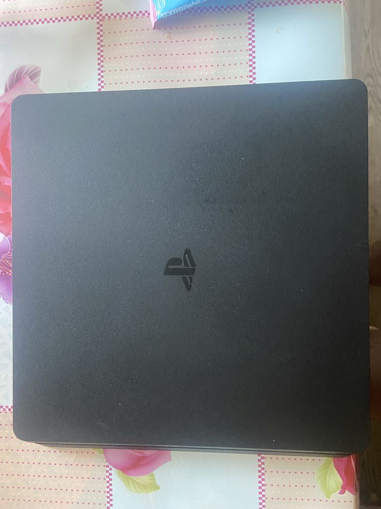 Playstation    4