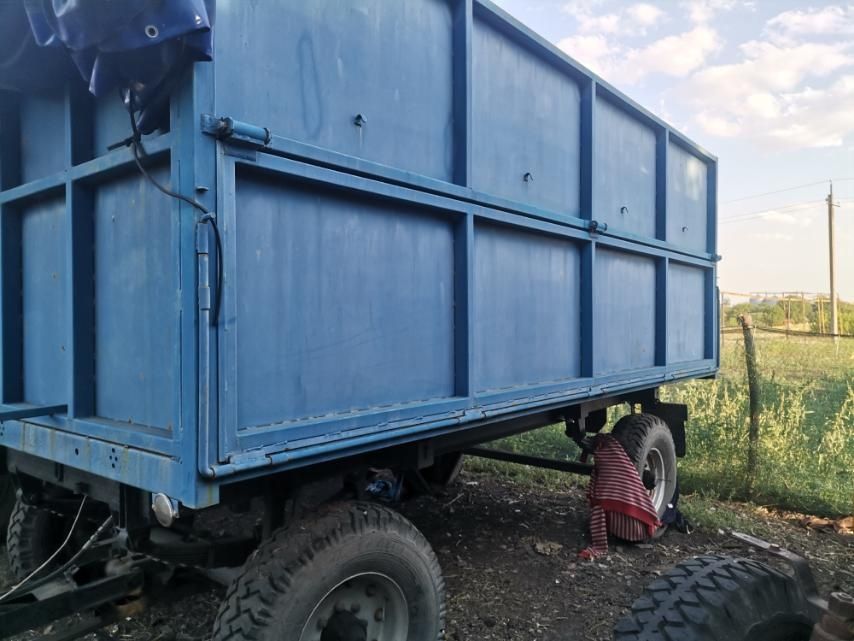 Продам прицеп 2 ПТС 4 та прицеп ЗІЛ ГКБ