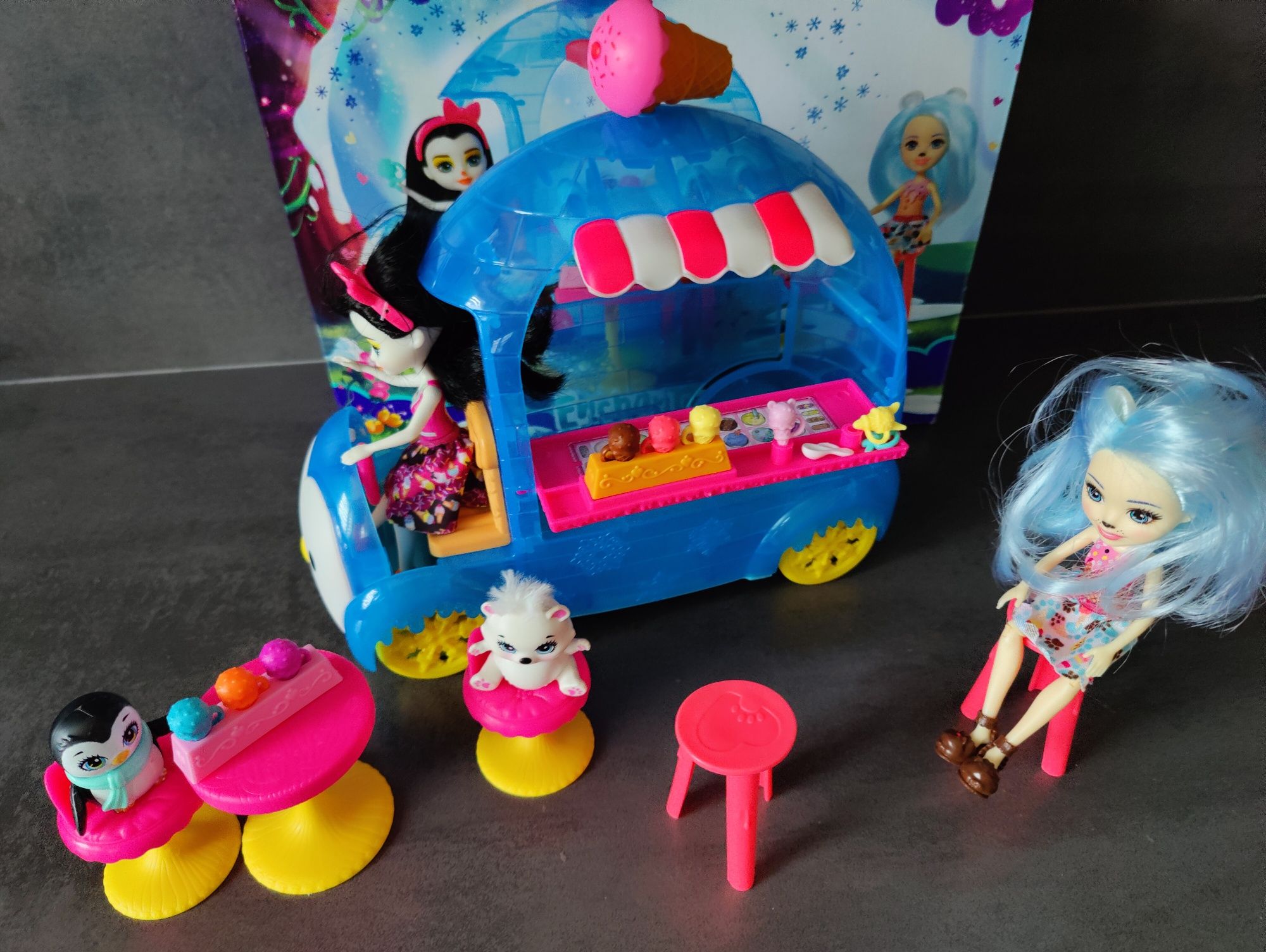 Mattel Enchantimals Mobilna Kawiarenka FRT96 + Felicity Fox FXM71