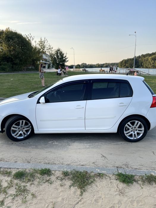 Volkswagen Golf V 1.6 мрі