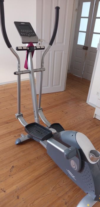 Vendo elíptica praticamente nova