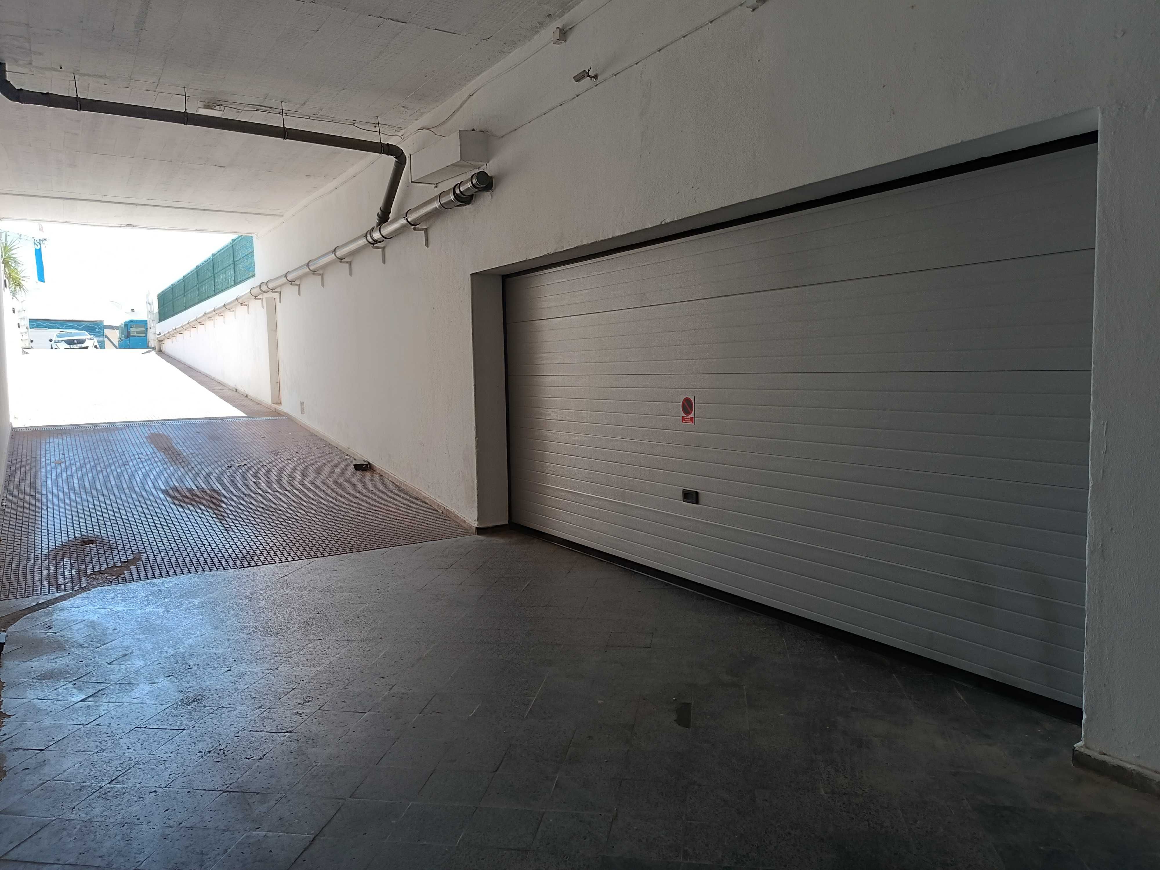 Vaga de Garagem - Albufeira e Olhos de Água