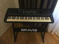 Синтезатор Bravis KB-930