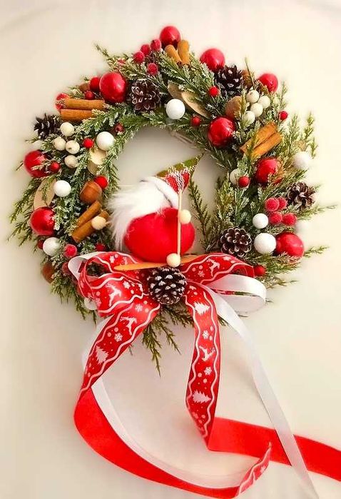 Wieloletni wianek świąteczny handmade czerwony Mikołaj Boże Narodzenie