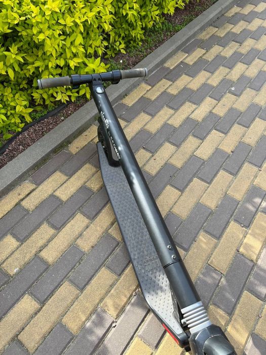 Електросамокат Ninebot es1