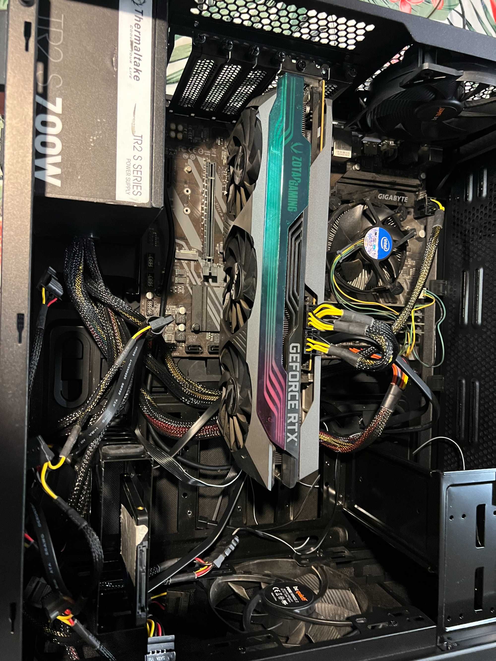 Komputer gamingowy z RTX 3080 16GB RAM RGB