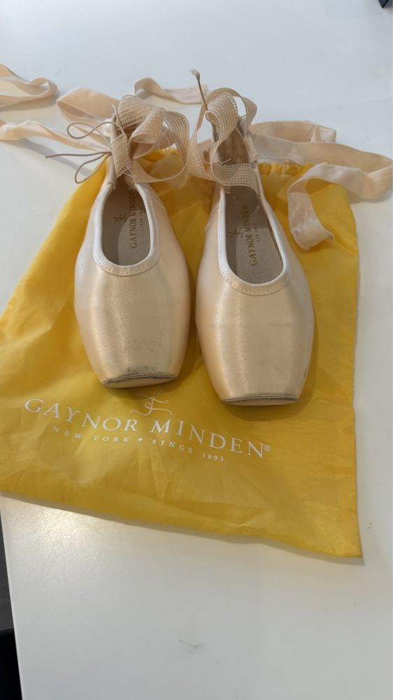 Sapatos ballet gaynor minden