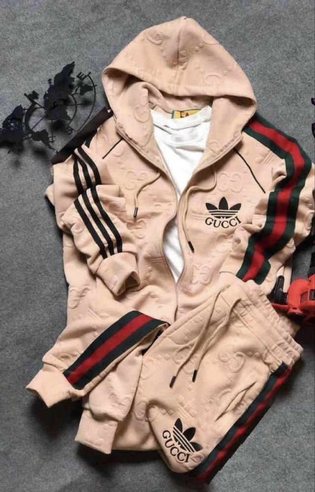 Conjunto fato de treino da GG