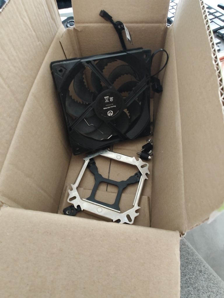 Intel I3-12100F OEM + Fera 5. 100% Ok