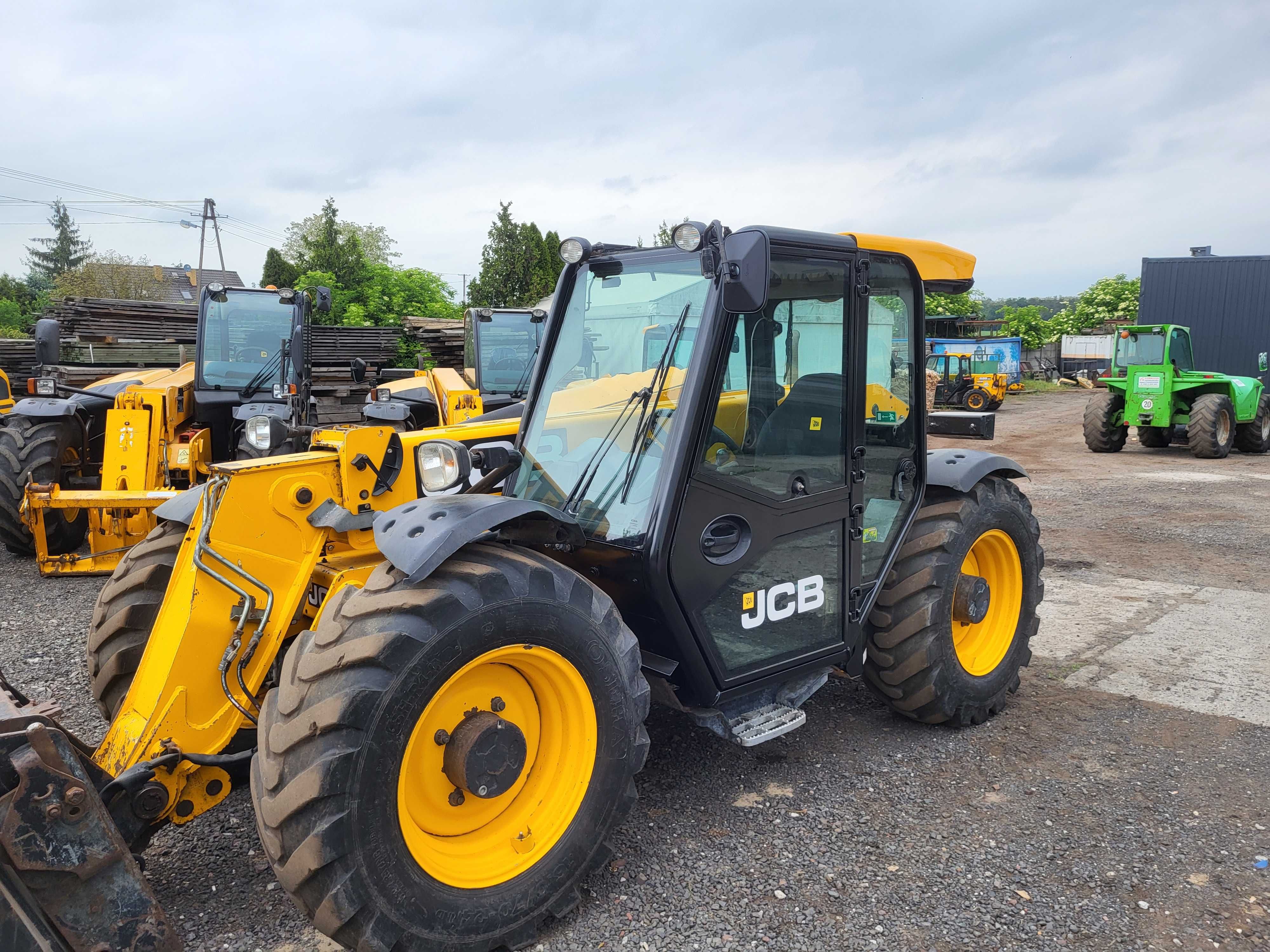 Ładowarka teleskopowa JCB 527-58 agri