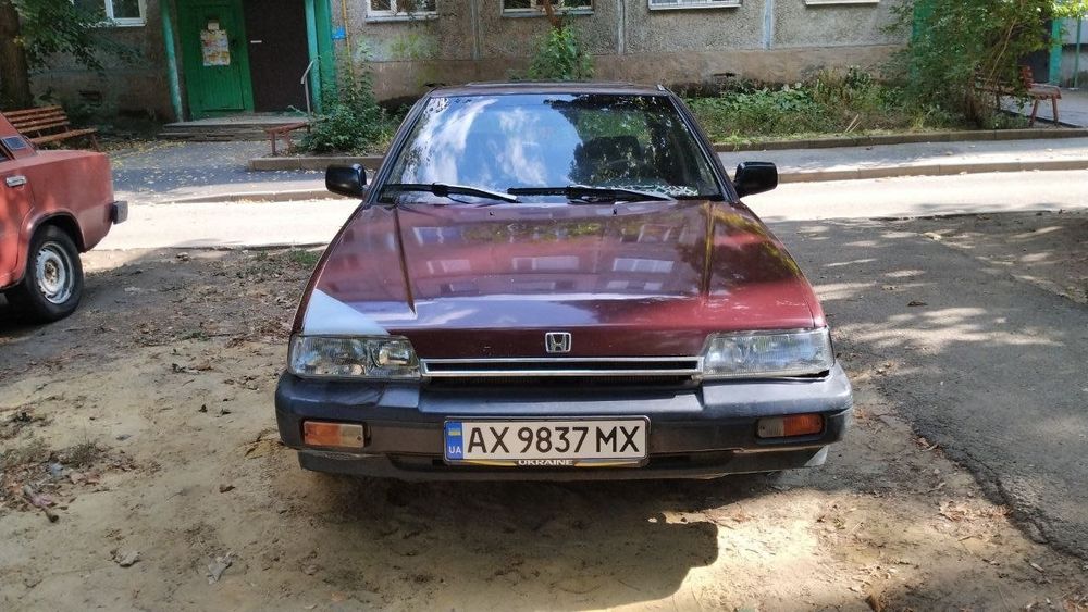 Продам Хонду аккорт 3