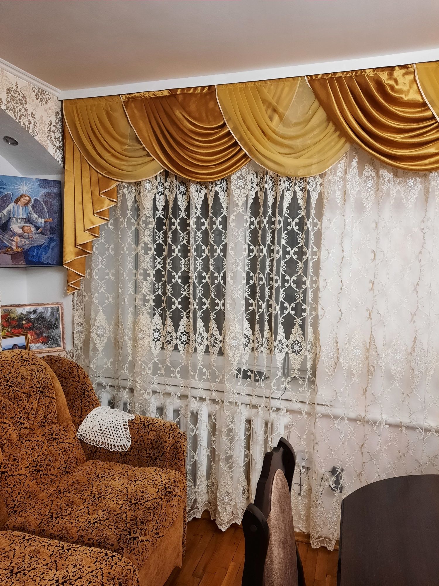 Ламбрикени атласні