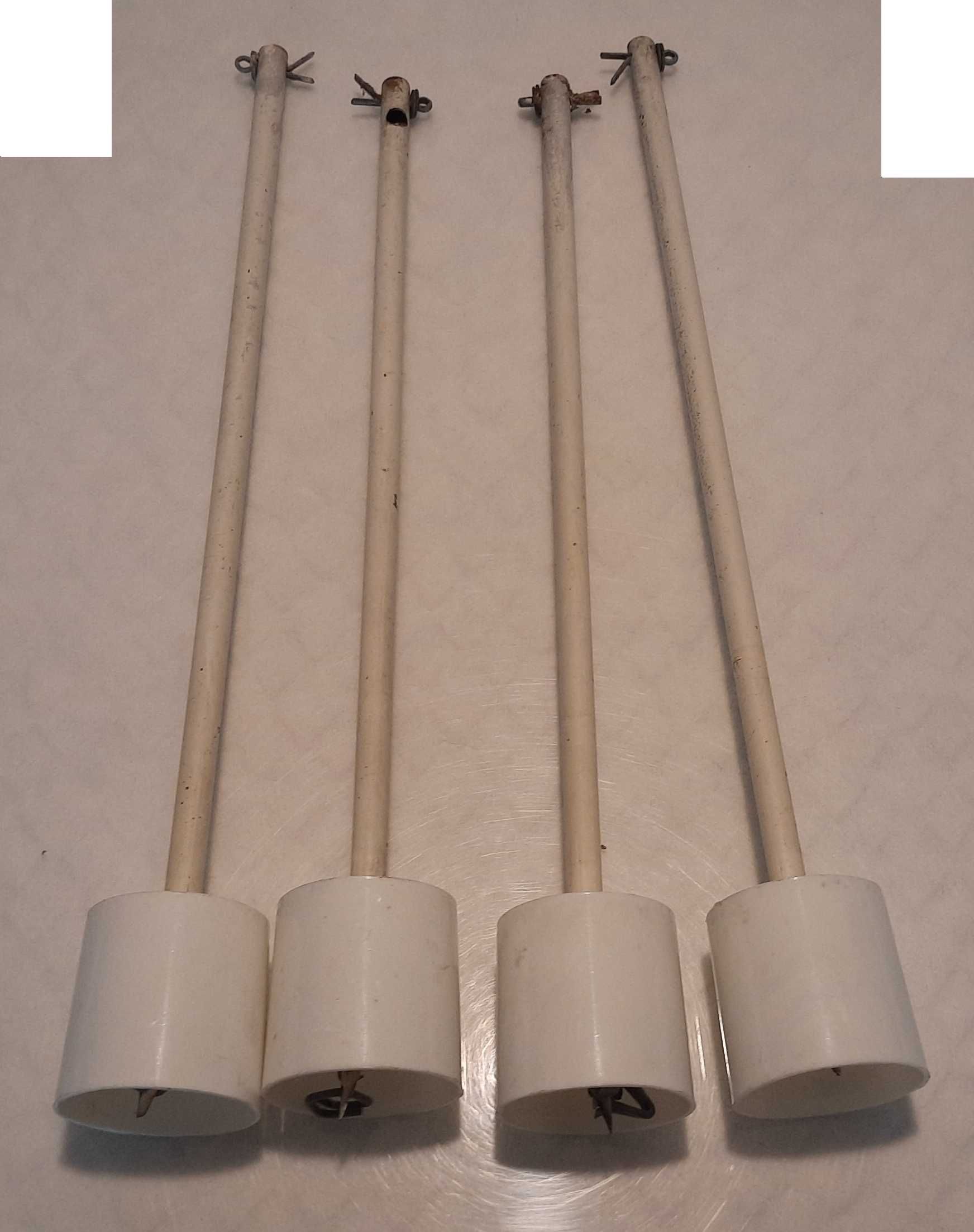 Do otworów w wylewkach 63mm, 46cm, 4szt.