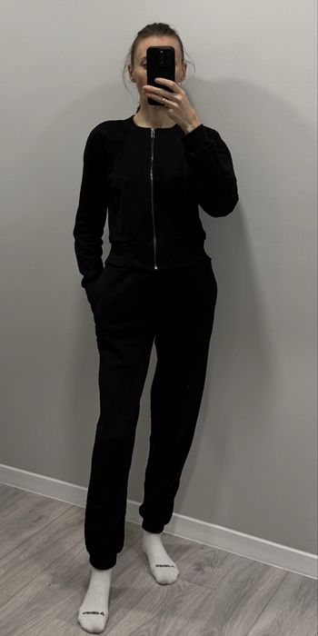 Костюм жіночий