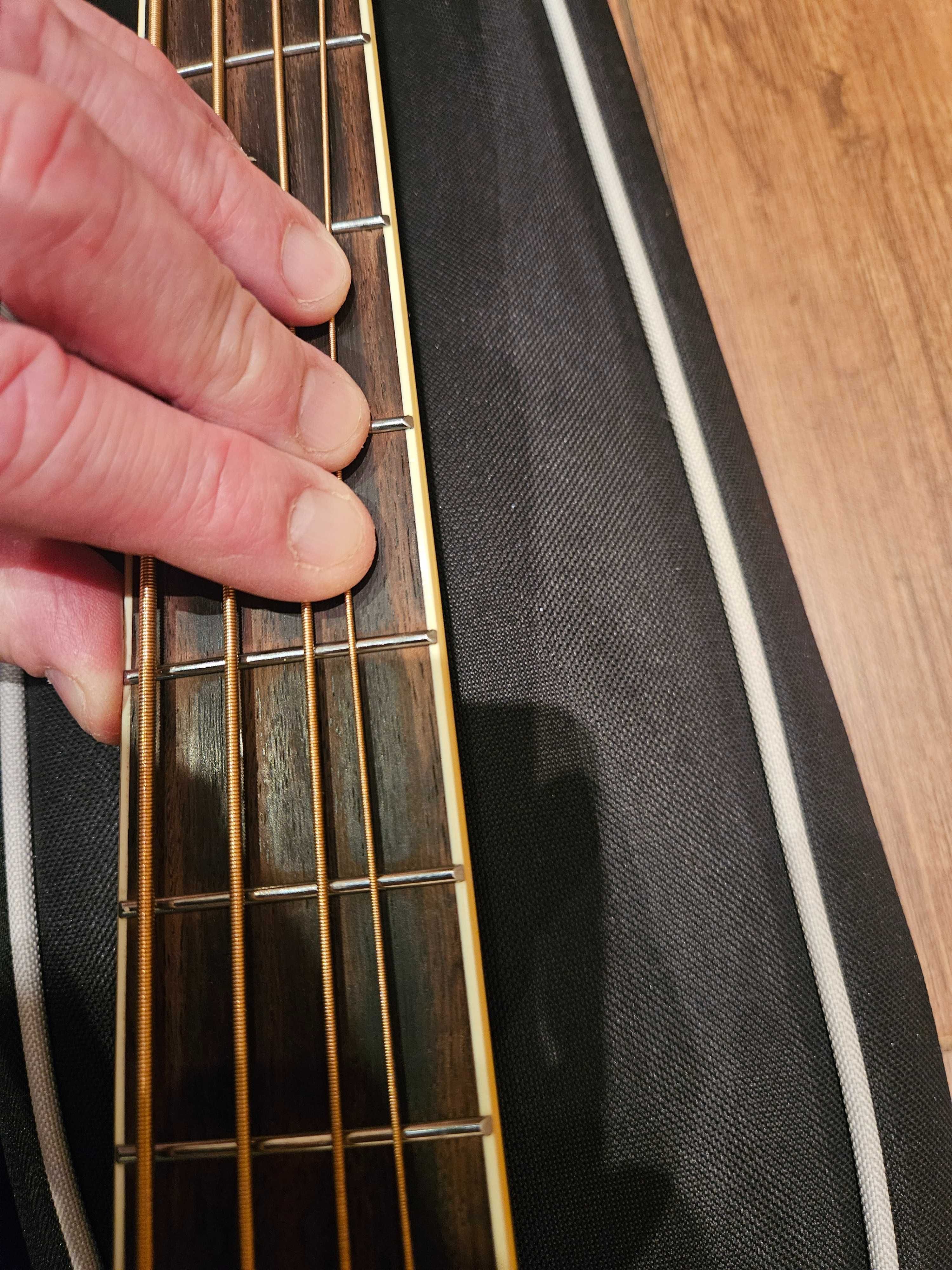 Gitara Basowa Elektroakustyczna Alvarez AB60CE