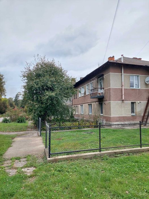 Продаю 2кім.квартиру без ремонту в м.Задністрянськ