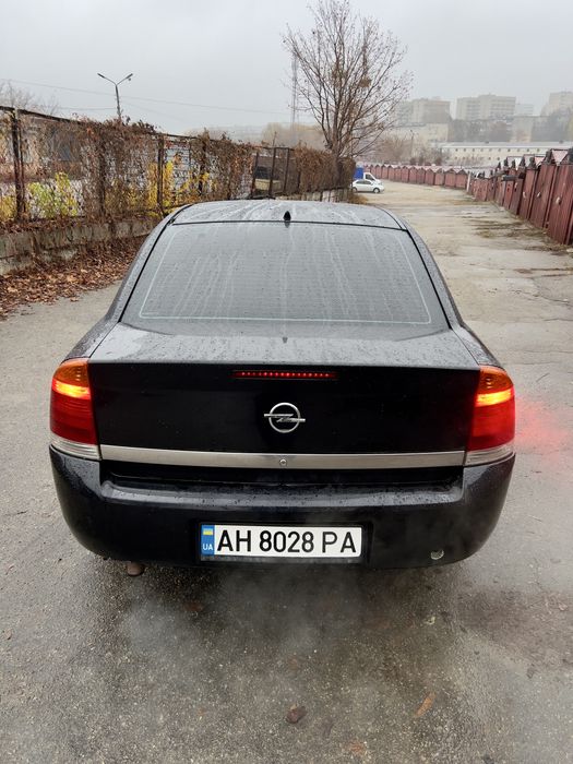 Opel vectra C 2004 год