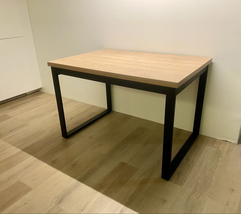 Stół rozkładany typu loft