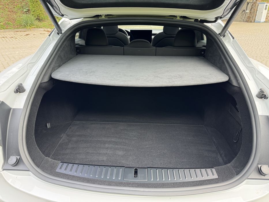 Tesla Model S Long Range
