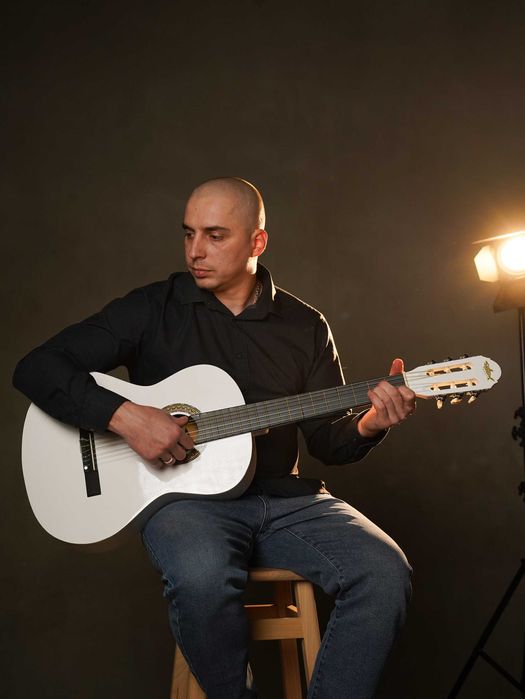 Нова класична гітара Shark Music GT039-WH