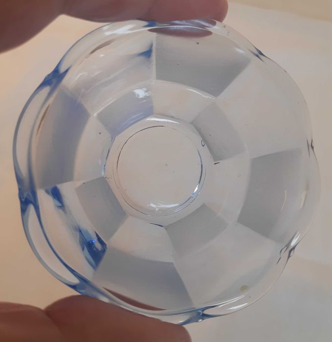 Conjunto de 6 Tacinhas + Pratinho Antigos em Vidro Azul