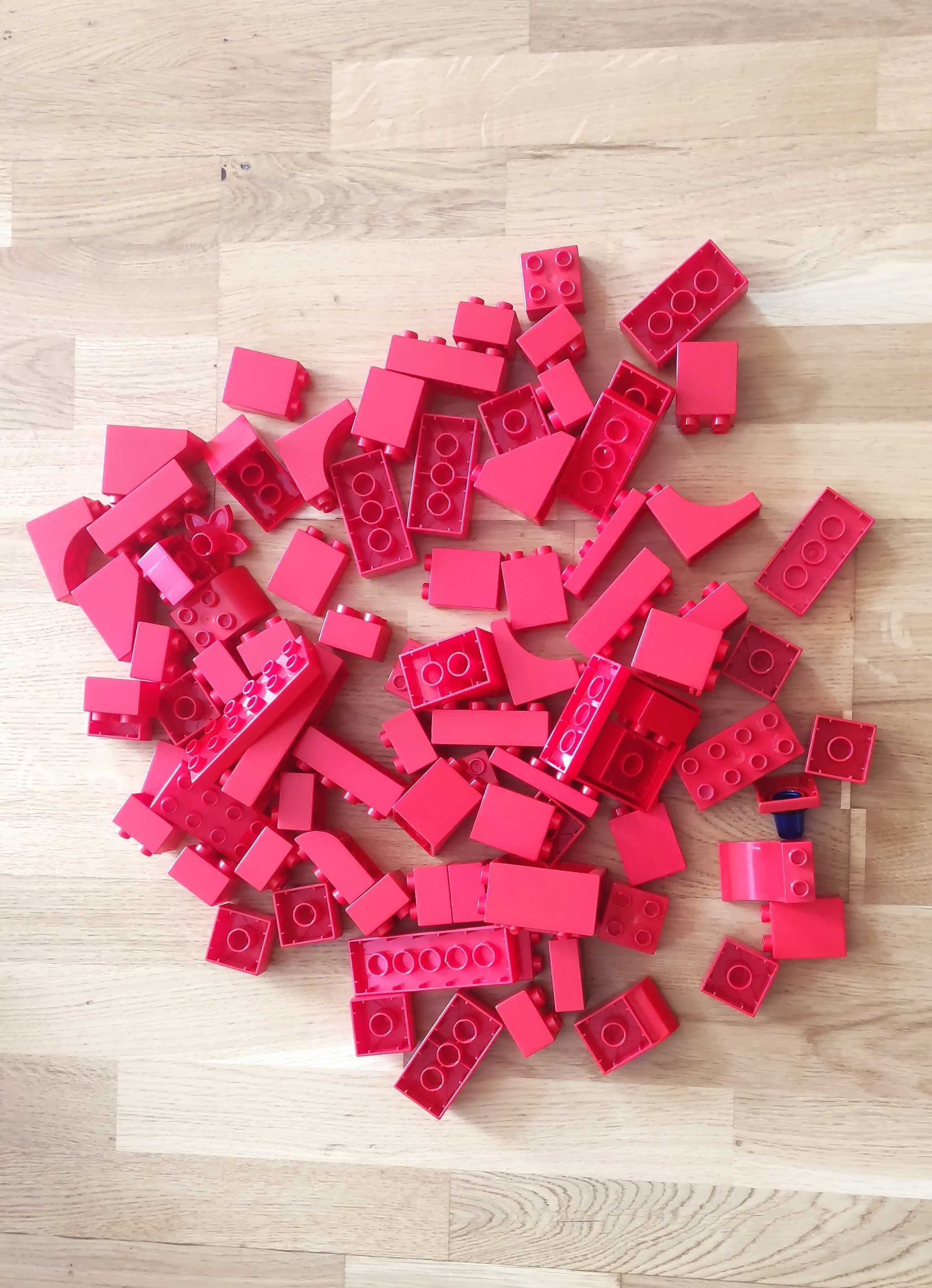 MIX klocków lego DUPLO koloru czerwonego