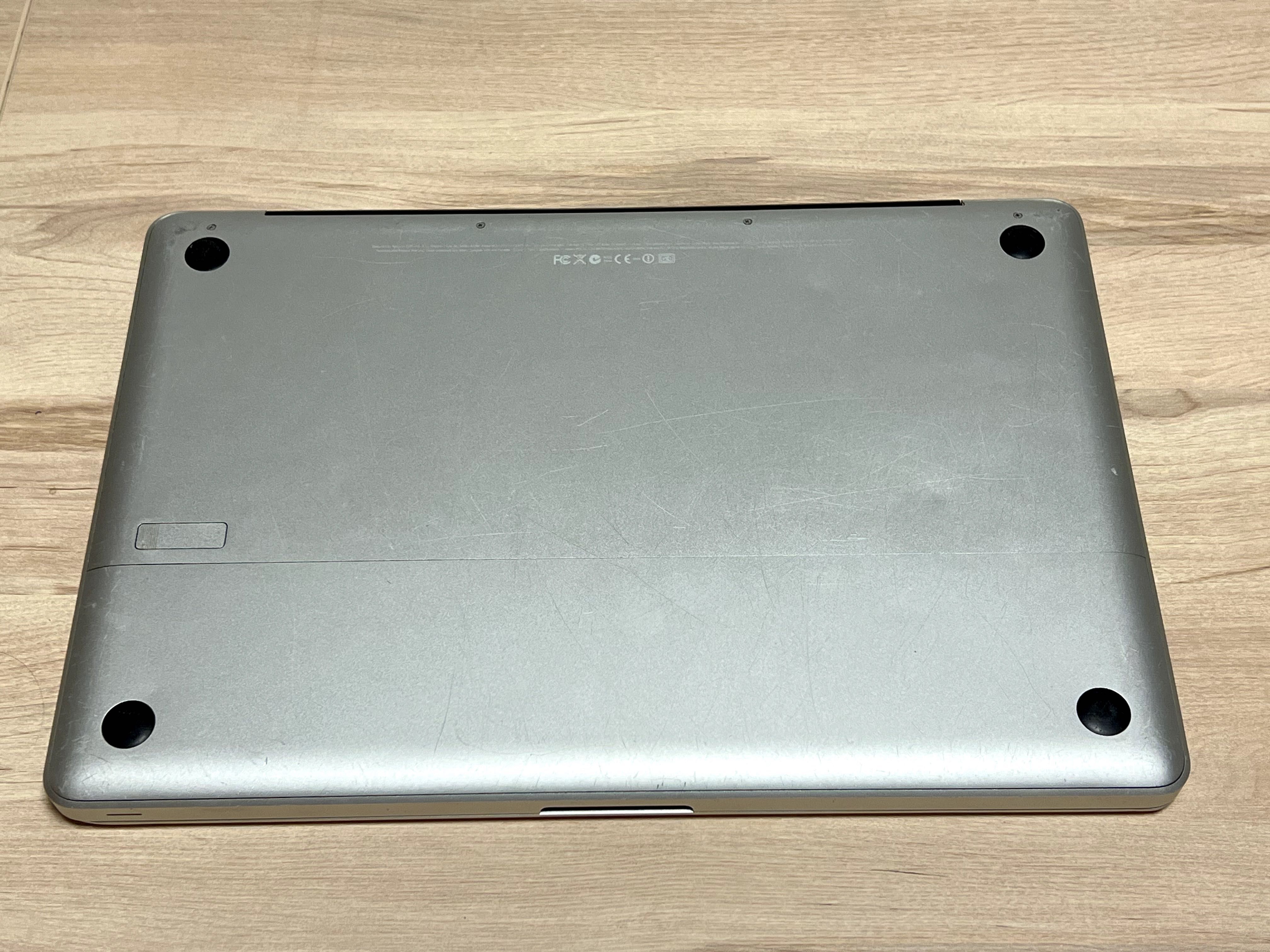 MacBook Pro 15"  na części / do naprawy