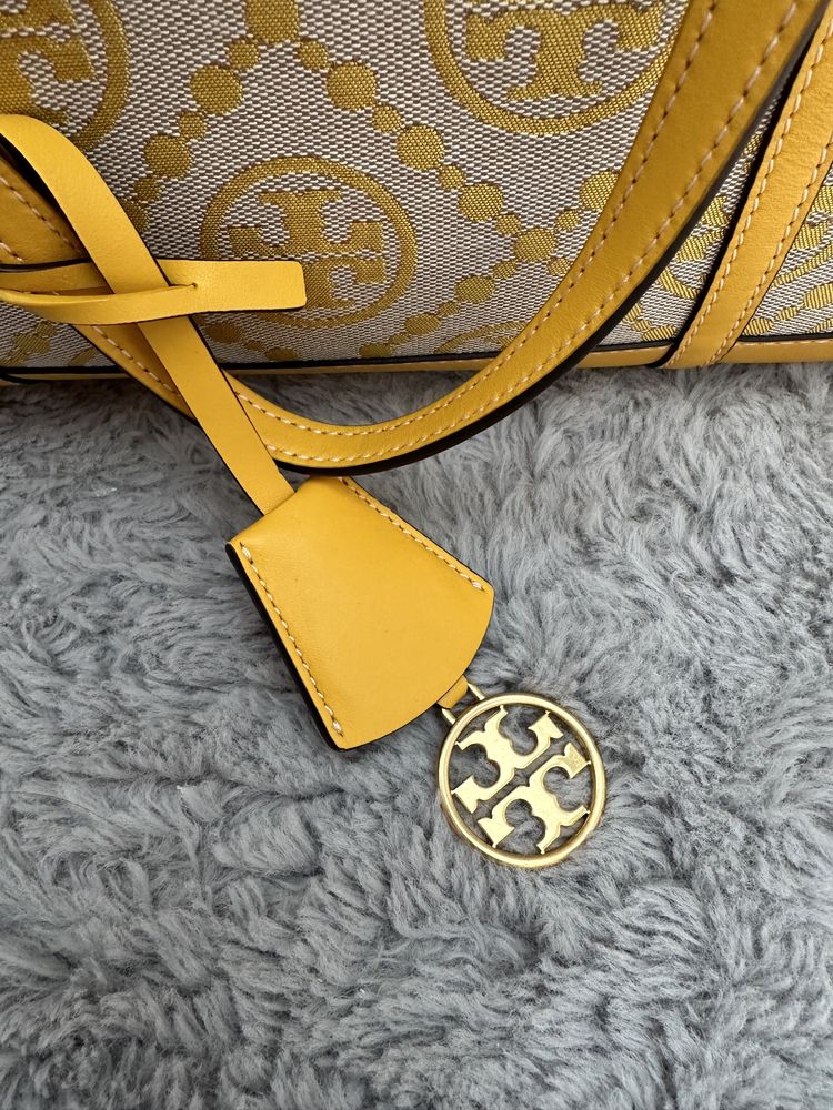 Tory Burch torba 'Perry Monogram' typu 'shopper'