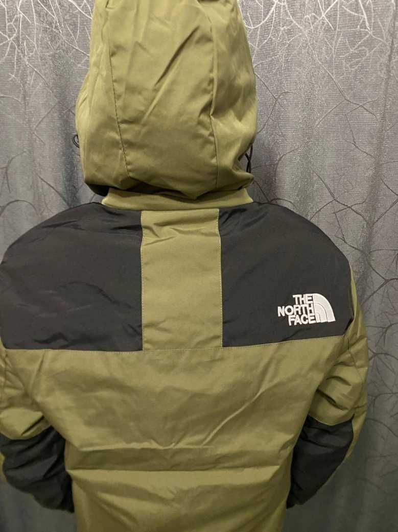 Вітровка the north face