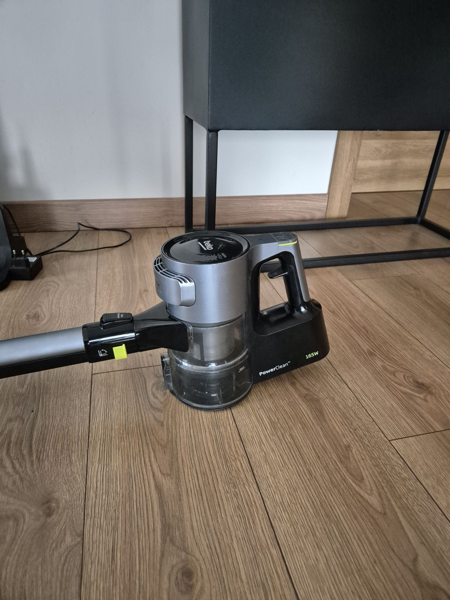 Odkurzacz pionowy beko