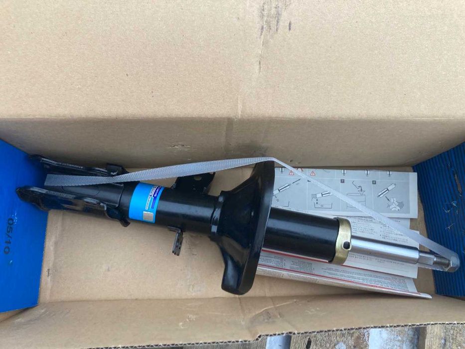 Новий Амортизатор передній лівий для Hyundai GETZ 2002 - 2011