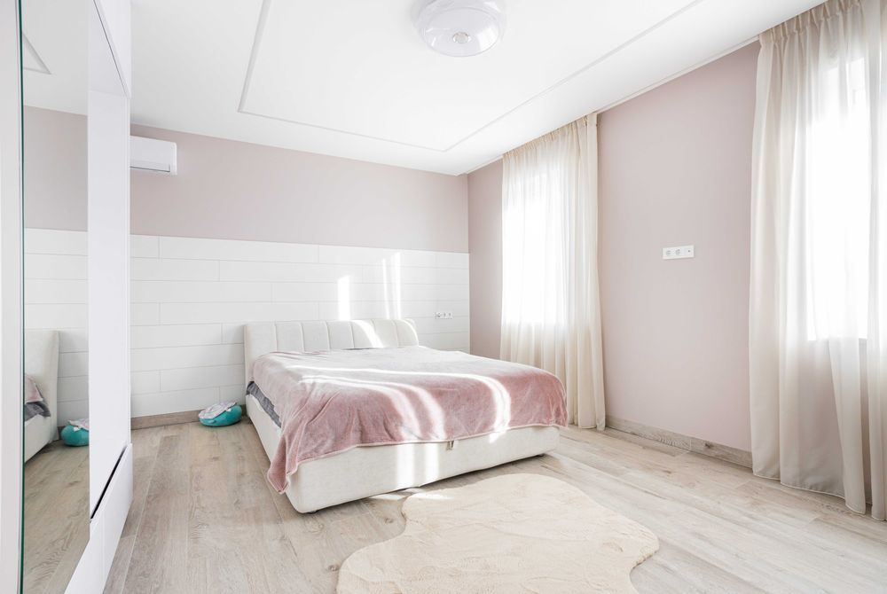 Продажа комплекса: два энергоэффективных дома 280 м² + 120 м² Осокорки