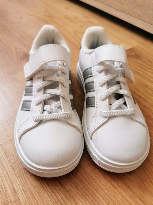 Sneakersy adidas Grand Court 2.0