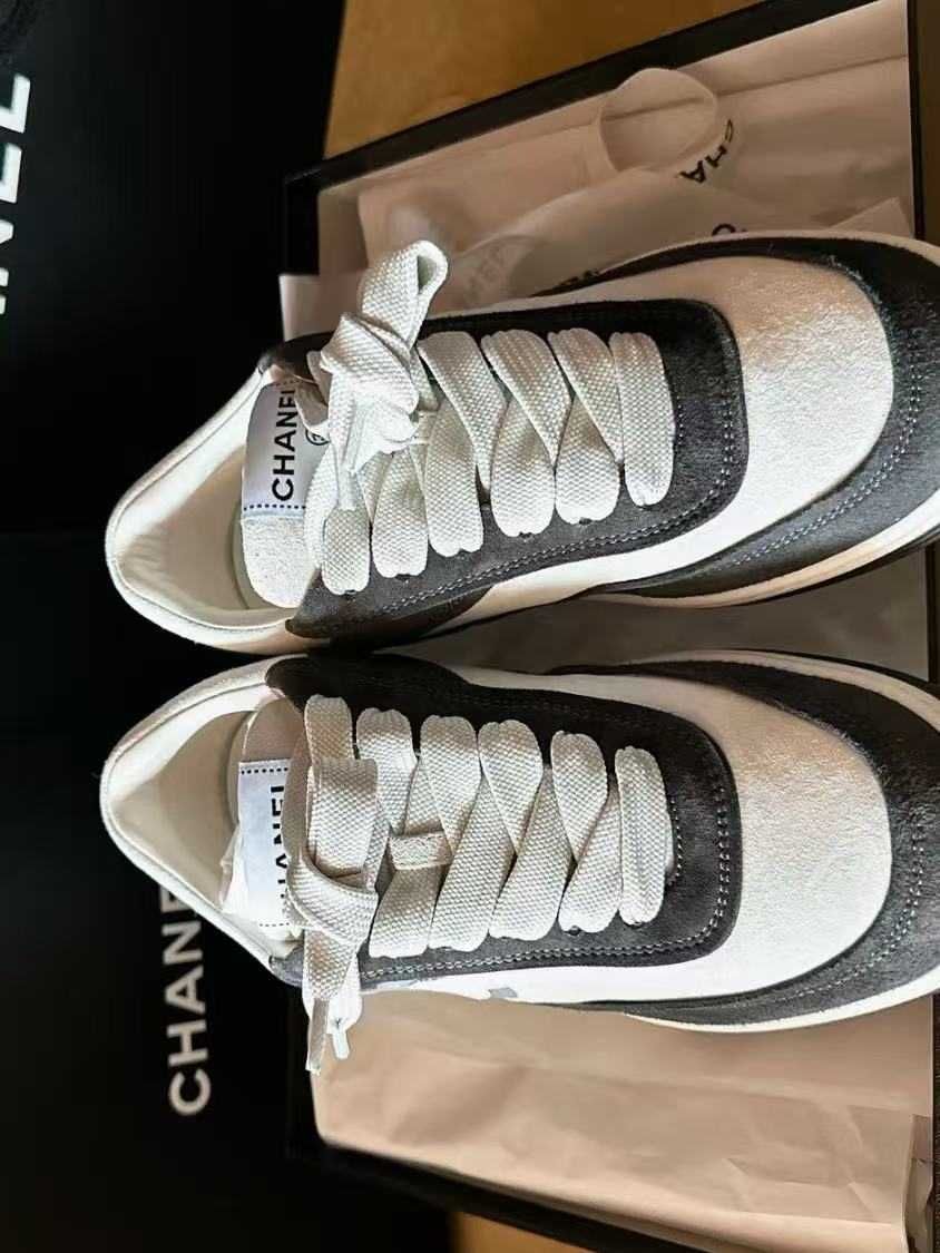 CHANEL, tênis de skate, novos e tamanho sob medida
