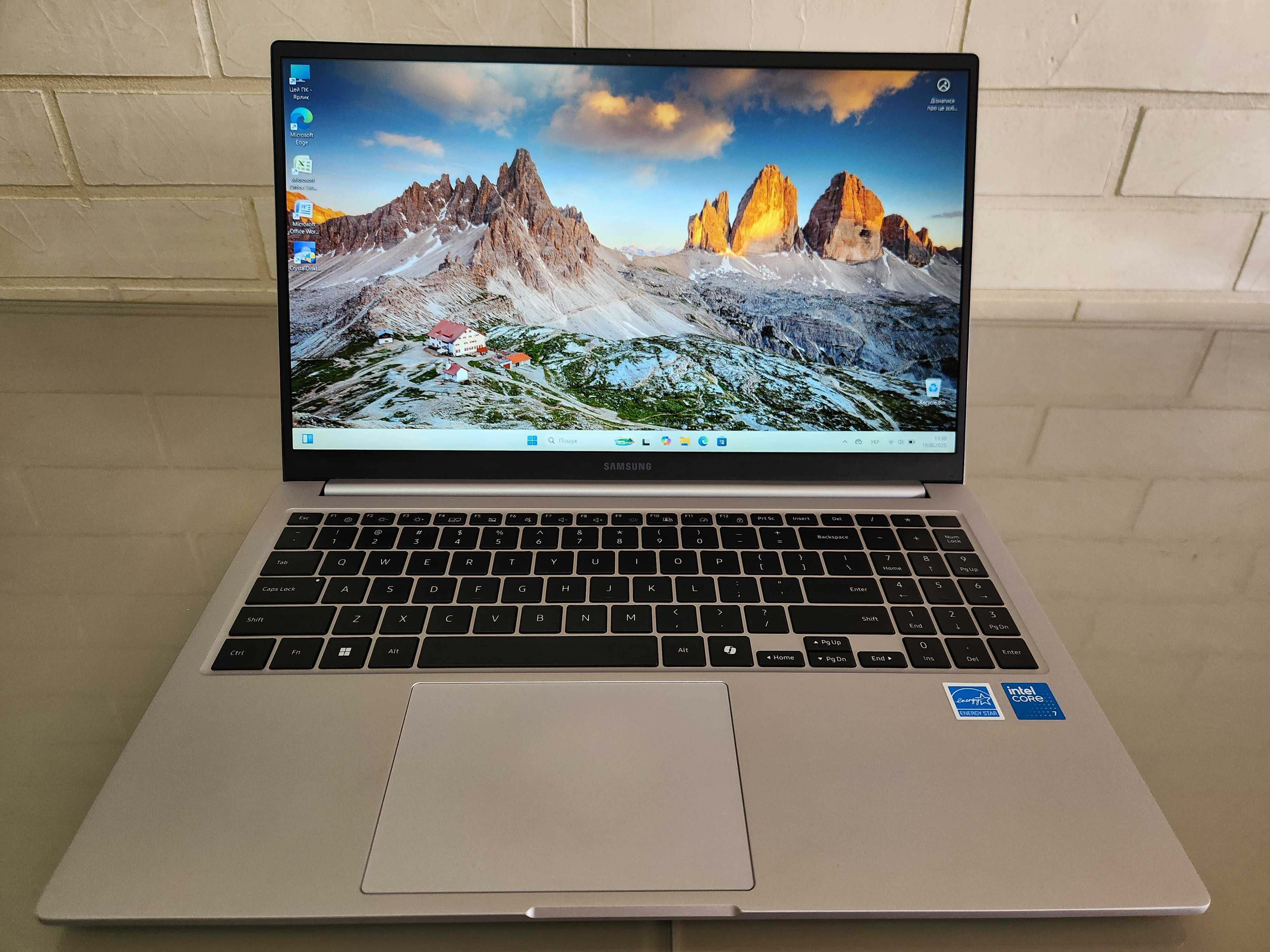 Samsung Galaxy Book4 (15',16Gb,Core™ 7, 512 Gb SSD)