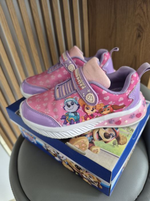 Świetne sneakersy dla dziewczynki Psi Patrol, r. 28
