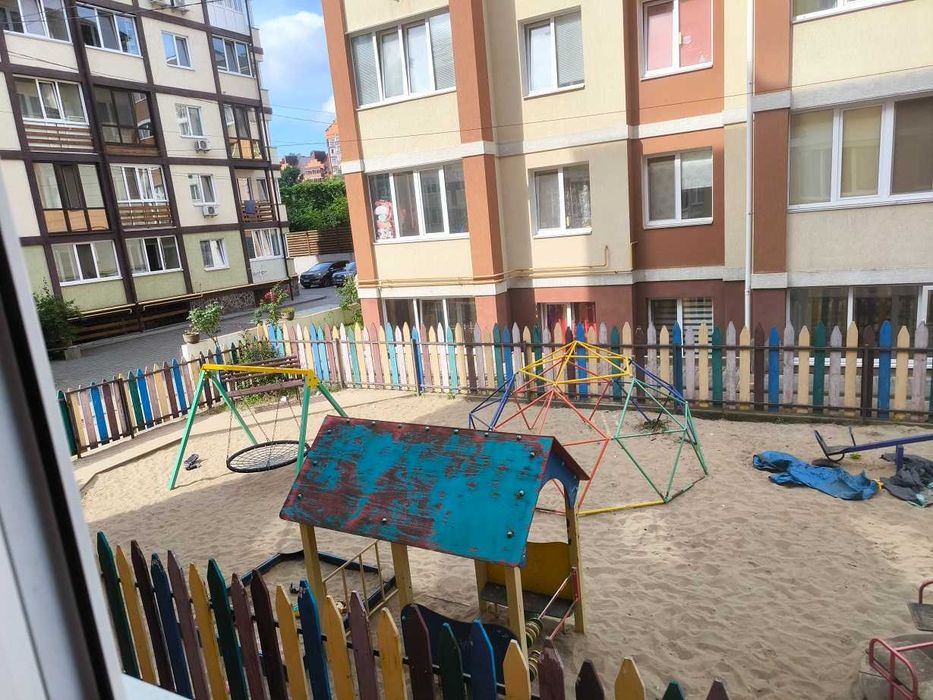 Продаю велику 70м. квартиру Центральний парк, Парк Незнайки.