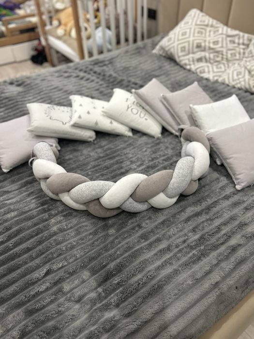 Захист/бортики у ліжечко.