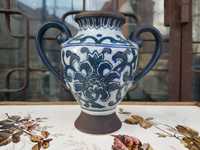 Stary ceramiczny wazon
