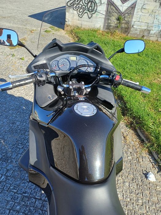 Honda Deauville NT 700 com ABS