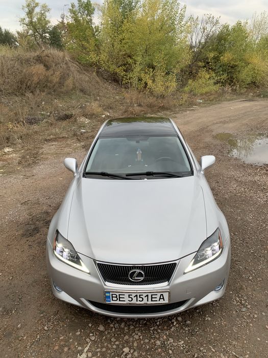 Продам Lexus IS